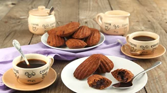 Η πιο λαχταριστή συνταγή για μπισκότα Μαντλέν (αφράτα γαλλικά μπισκότα)