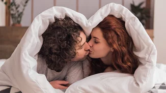 Βαρέθηκες το σεξ με το σύντροφό σου; 8 τρόποι για να ανανεωθείτε