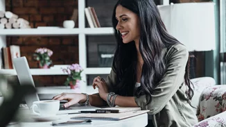 5 τρόποι για να κινείσαι περισσότερο όσο εργάζεσαι