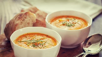 Βελουτέ σούπα λαχανικών για ένα ελαφρύ αλλά εξαιρετικά θρεπτικό βραδινό