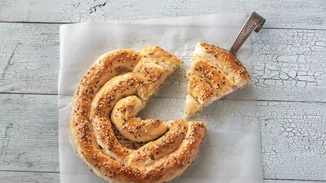 Τυρόπιτα χωρίς φύλλο με φέτα και γιαούρτι