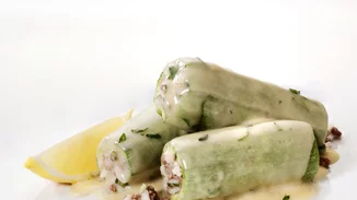 Κολοκυθάκια γεμιστά με κρέμα αυγολέμονο