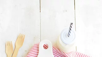 Συνταγή για μπισκότα red velvet | Αφράτο και πεντανόστιμο συνοδευτικό για τον καφέ σου