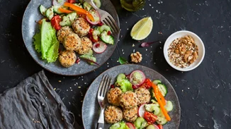 Vegan κεφτεδάκια με φακές και πλιγούρι για φυτική πρωτεΐνη και χωρίς τηγάνισμα