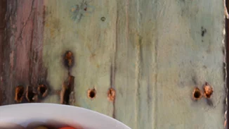 Σαλάτα με καπνιστό τόνο και σαρδέλες | Αυτή η σαλάτα μυρίζει Αιγαίο