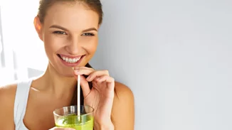 Τα μυστικά της ικάριας διατροφής ξεκλειδώνει έρευνα Έλληνα διατροφολόγου