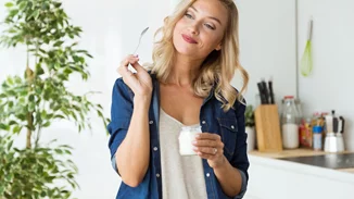 Γιατί είναι καλό να τρως γιαούρτι κάθε μέρα; Ποια είναι τα οφέλη του;