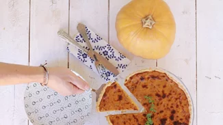 Συνταγή για τάρτα με κολοκύθα και καραμελωμένα κρεμμύδια