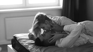 10+1 ερωτικά παιχνίδια για (ακόμα) καλύτερο σεξ μετά τις διακοπές!