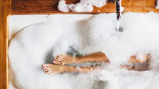 Πώς κάνω σωστό ντους; 4 πράγματα που δεν πρέπει ποτέ να παραλείπεις