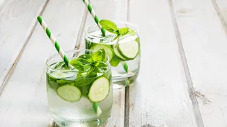 Το αγγούρι είναι το λαχανικό του καλοκαιριού | Η θρεπτική αξία και τα 7 διατροφικά οφέλη με ελάχιστες θερμίδες