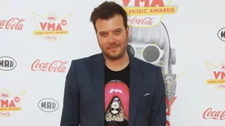 Λάμπης Λιβιεράτος: «Ο πατέρας δεν είναι μόνο πορτοφόλι»