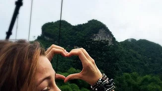 Φεστιβάλ Καννών 2016: Η Blake Lively μας δίνει μία γεύση από την εμφάνισή της στο κόκκινο χαλί