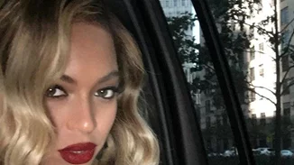 Beyonce: Το φτέρνισμα επί σκηνής (βίντεο)