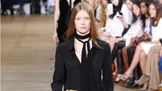 Χειμώνας 2016: 10 εύκολα μίνιμαλ looks για να αντιγράψεις από την πασαρέλα