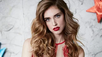 Chiara Ferragni: 14 χειμωνιάτικα και εορταστικά looks για να υιοθετήσεις