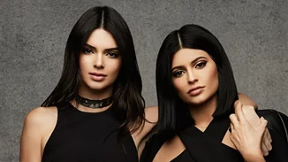 Kendall + Kylie: H εορταστική τους συλλογή για το Topshop