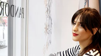 Η Miss Chic γνωρίζει το μαγικό κόσμο της Pandora