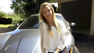 Rich Kids of Instagram: H πάμπλουτη 18χρονη που προκαλεί!