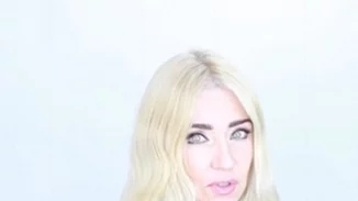 Ο πιο εύκολος και απλός τρόπος να κάνεις μπούκλες: Το βίντεο που «έριξε» το Internet