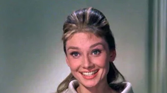 Ελιάνα Χρυσικοπούλου: Γράφει γιατί το πλέξιμο είναι η νέα γιόγκα και εξηγεί γιατί το λατρεύουν οι celebrities!