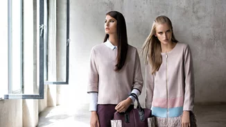 Η "οικογένεια" της Axel δίνει ευχές για ένα δημιουργικό 2016