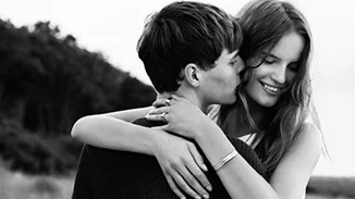 Beyond: Γνώρισε τη νέα σειρά κοσμημάτων Calvin Klein