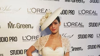 Τζένη Θεωνά, Μαρία Κορινθίου, Αντωνία Καλλιμούκου με νυφικό!