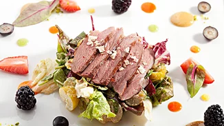 Host With the Most: Εσύ ψήφισες το αγαπημένο σου εστιατόριο;