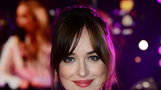 Dakota Johnson: Η sexy εμφάνιση στο κόκκινο χαλί