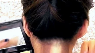 To νέο makeup trend: Contouring στον σβέρκο!