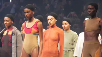 Yeezy Season 3: Οι πιο juicy λεπτομέρειες του χτεσινοβραδινού show μέσα από 20 φωτογραφίες