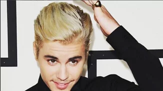 Ο Justin Bieber είχε τον πιο γλυκό συνοδό στα Grammys