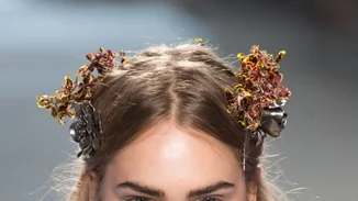 Οι 10+1 καλύτερες beauty στιγμές (και τάσεις) της NYFW