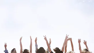 Ανάλυσέ το: Ευχές για τη Γιορτή της Γυναίκας