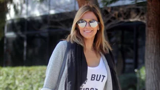 Έλλη Κοκκίνου: Μιλά για τις αρετουσάριστες φωτογραφίες της με μαγιό