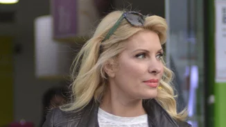 Ελένη Μενεγάκη: Για ψώνια στο φαρμακείο