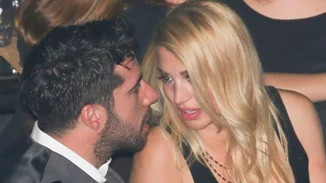 Κωνσταντίνα Σπυροπούλου: Όλες οι φωτογραφίες από την βραδινή της έξοδο με τον Γιώργο Κοτσοβό