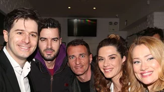 Ποιοι βρέθηκαν στην επίσημη πρεμιέρα της παράστασης «Ο μυστήριος mr love»