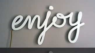 Να πώς θα αποκτήσεις designer φωτιστικά και ταυτόχρονα θα χαρίσεις χαμόγελα στα παιδιά της χώρας