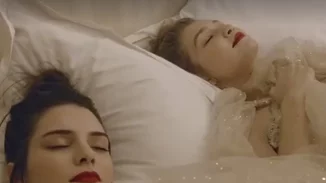 Kendall Jenner - Gigi Hadid: Έτσι είναι ένα Chanel pijama party μαζί τους! (βίντεο)