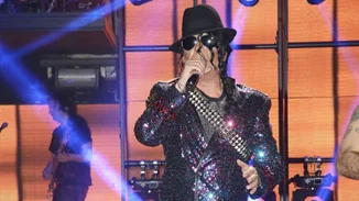 Γιώργος Μαζωνάκης: Ντύθηκε Michael Jackson