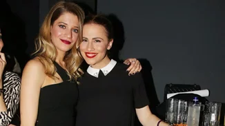 Τζένη Θεωνά: Στην πρεμιέρα του συντρόφου της, Δήμου Αναστασιάδη