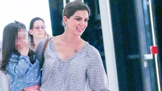 Σταματίνα Τσιμτσιλή: Με τις κόρες της για ψώνια