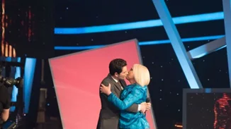 «Μπράβο Ρούλα»: Σάρωσε σε τηλεθέαση η Ρούλα Κορομηλά