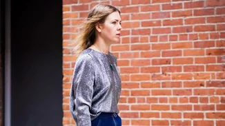 Μόνο έτσι μπορείς να φορέσεις το denim στη δουλειά!