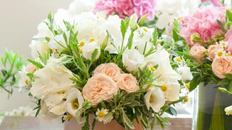 Spring time: Γιατί να επενδύσεις στα φρέσκα λουλούδια