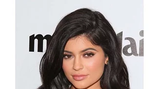 Kylie Jenner: Είναι αυτό το χειρότερο εξώφυλλο της που έχουμε δει ποτέ;