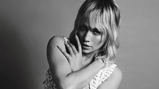 H Jennifer Lopez φωτογραφίζεται για το W Magazine και είναι πιο σέξι από ποτέ