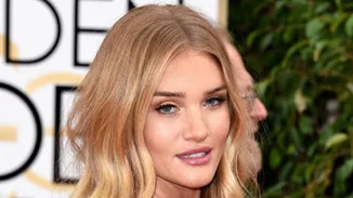 Rosie Huntington- Whiteley: Το εντυπωσιακό μοντέλο είναι το νέο πρόσωπο των UGG